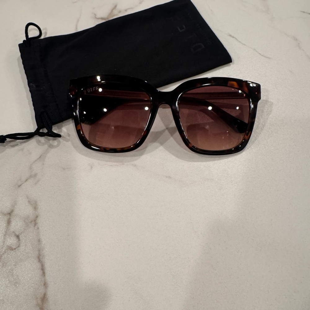 Diff Tortoise Shell Sunglasses - image 1